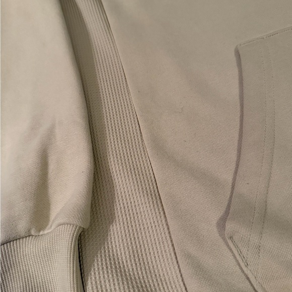 Men’s Puma Cream Hoodie Sweater- size small - Picture 5 of 9